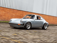 Drive Straat - 1974 Porsche 911 SC Polar Silver 9114103164 - Finished - Outdoors